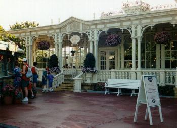 Tony's Restaurant
